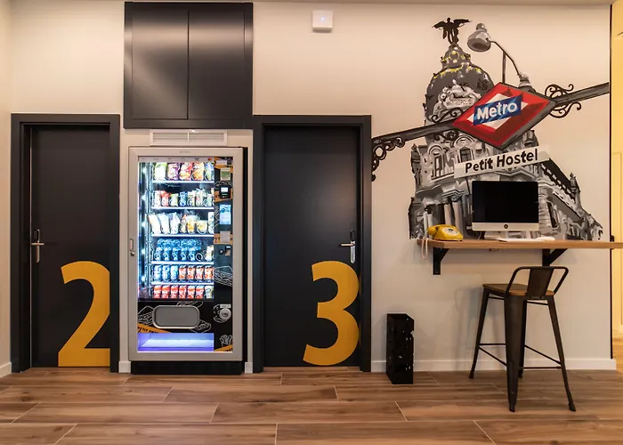 Petit Hostel La Latina Madrid